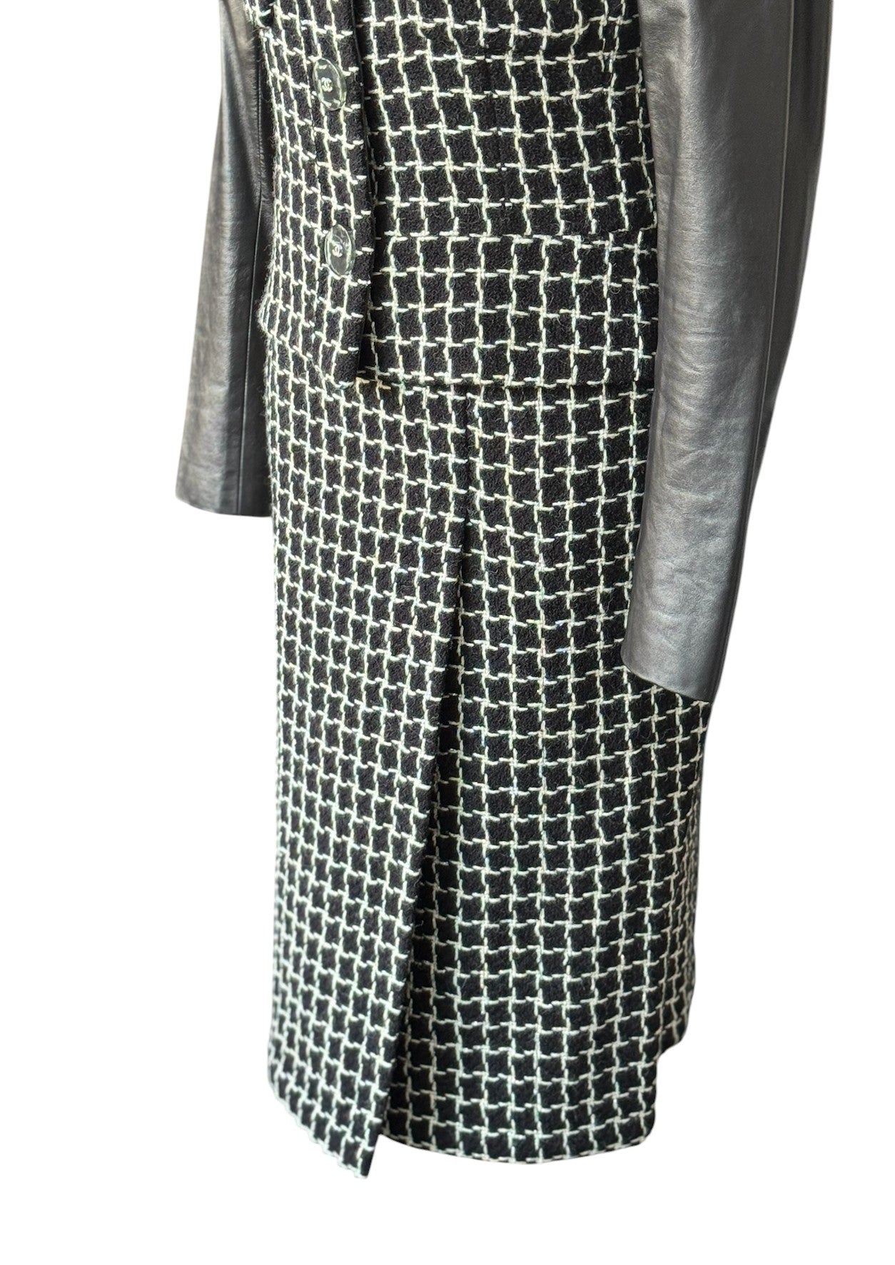 Pre-Loved Chanel Spring 2017 Suit